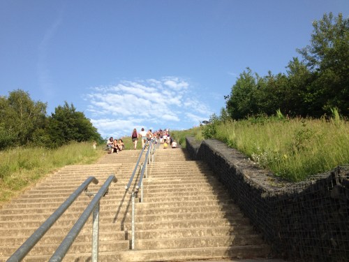 maar dan...hup...via de trap die berg op.