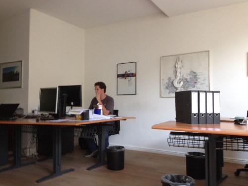 Ha die Roy, ook een kersje?