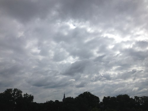 Wat moeten we hier nou mee? Ga 's effe weg zeg..