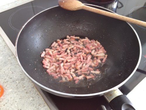 uitgebakken spekjes..