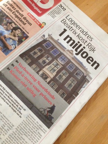 Zo´n bericht als dit roept altijd vragen bij mij op. Waarom heeft zij een logeeradres nodig? 't  is niet dat ze zelf naar huis rijden moet na en feestje.