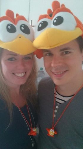 Ah...stelletje struisvogels, of zijn t lovebirds?