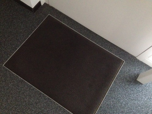 Hè...waar is de krant?