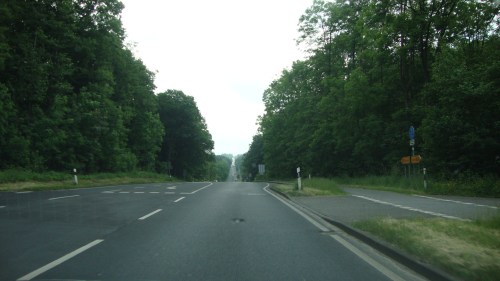 We moeten berg af en berg weer op.