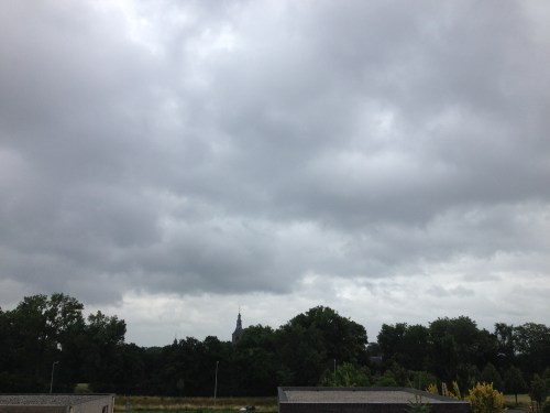 Lijkt me geen goed idee om de was buiten op te hangen.