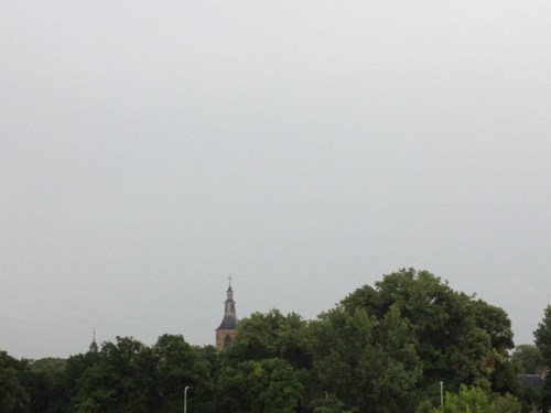 Aan het einde van de dag staat de toren weer in neutraal grijs 