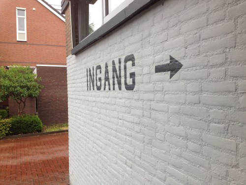 Waar moet ik naar binnen?
