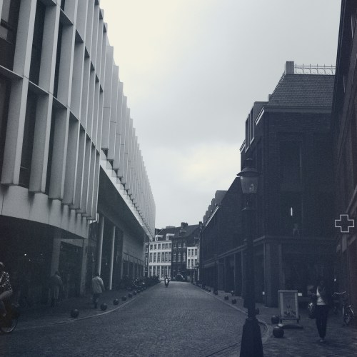 Even de hoek om voor een boodschap.