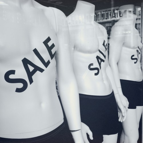 Iemand interesse in een stevig lijf zonder hoofd?