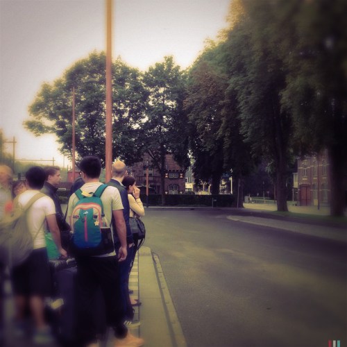 Ik sluit toch maar netjes aan in de rij van wachtenden.