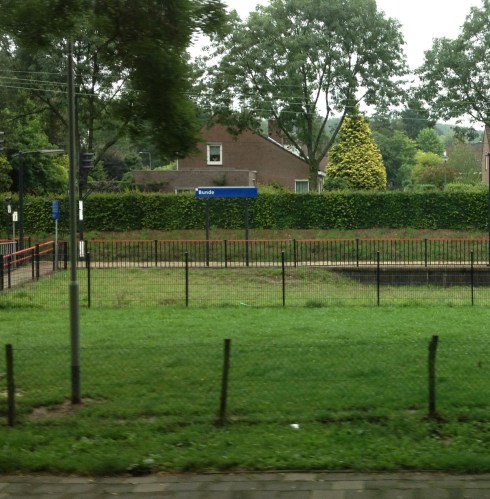 Huh? Bunde?..nemen we de lange toeristische route vandaag?