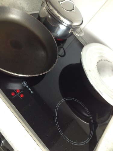 Kom, tijd om de bloemkool op de plaat te zetten. Vuur hebben we tenslotte niet.