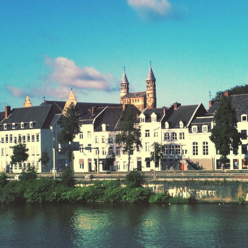 Maastricht, van elke kant kun je een postkaart maken.